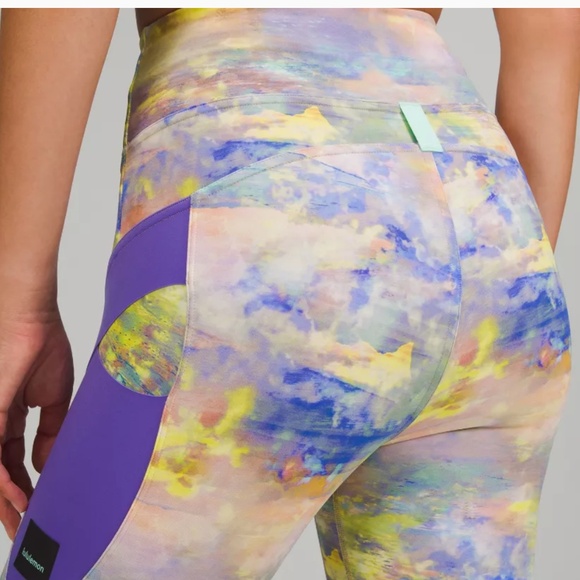 lululemon Cargo SHR Hiking Tight 25” in ALNM sz 0 - Picture 5 of 5